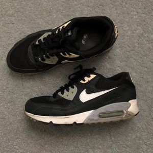 Nike Air Max 90 Women 8.5 US